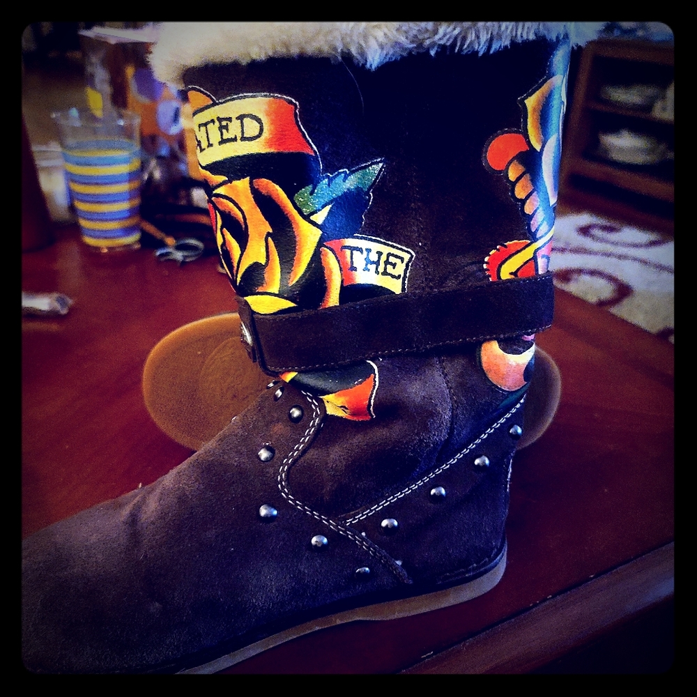 Ed Hardy comfy brown boots for women size 8